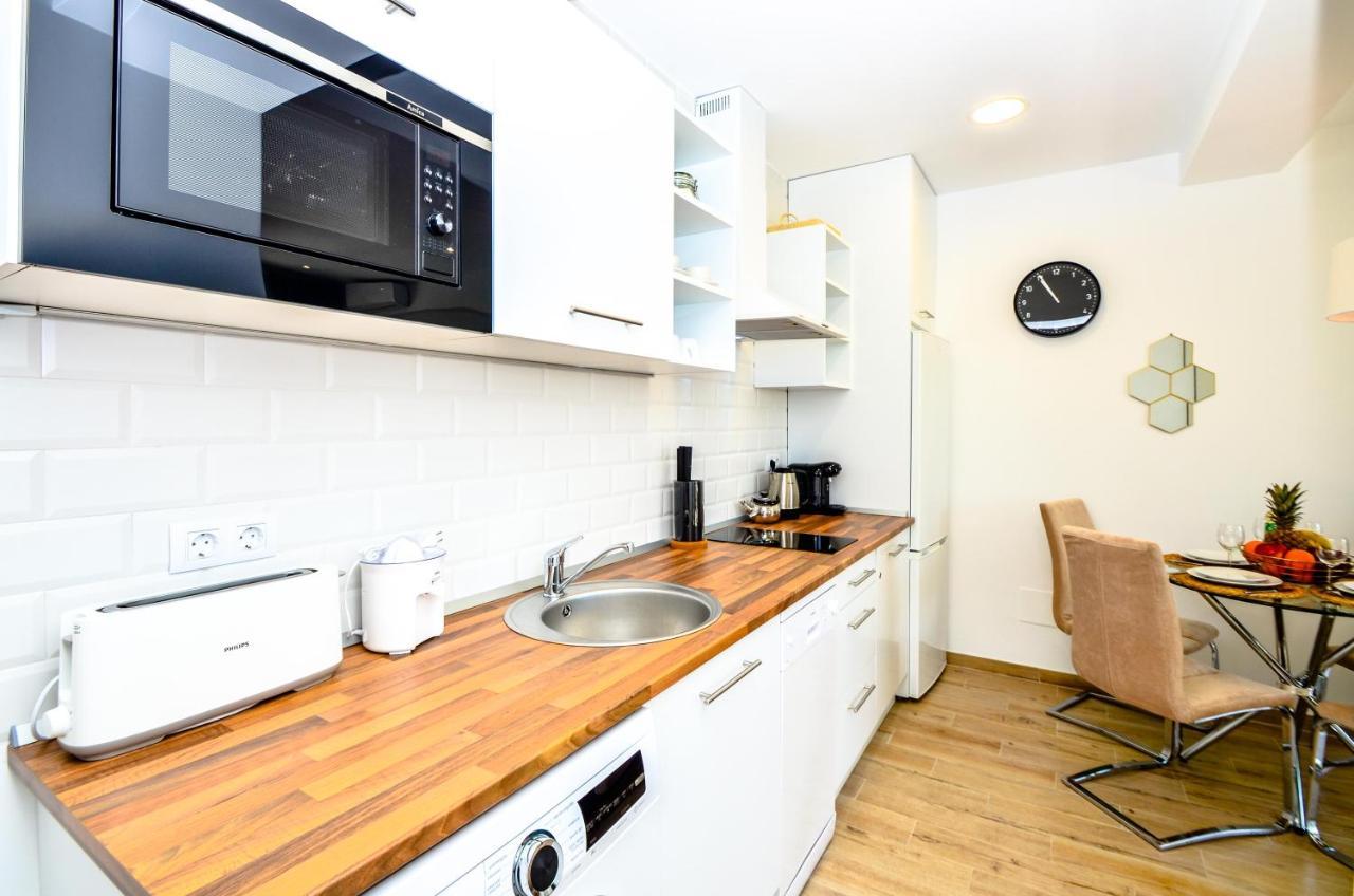 1 Bedroom Apartment Sea View In Center Of Marbella! Bagian luar foto